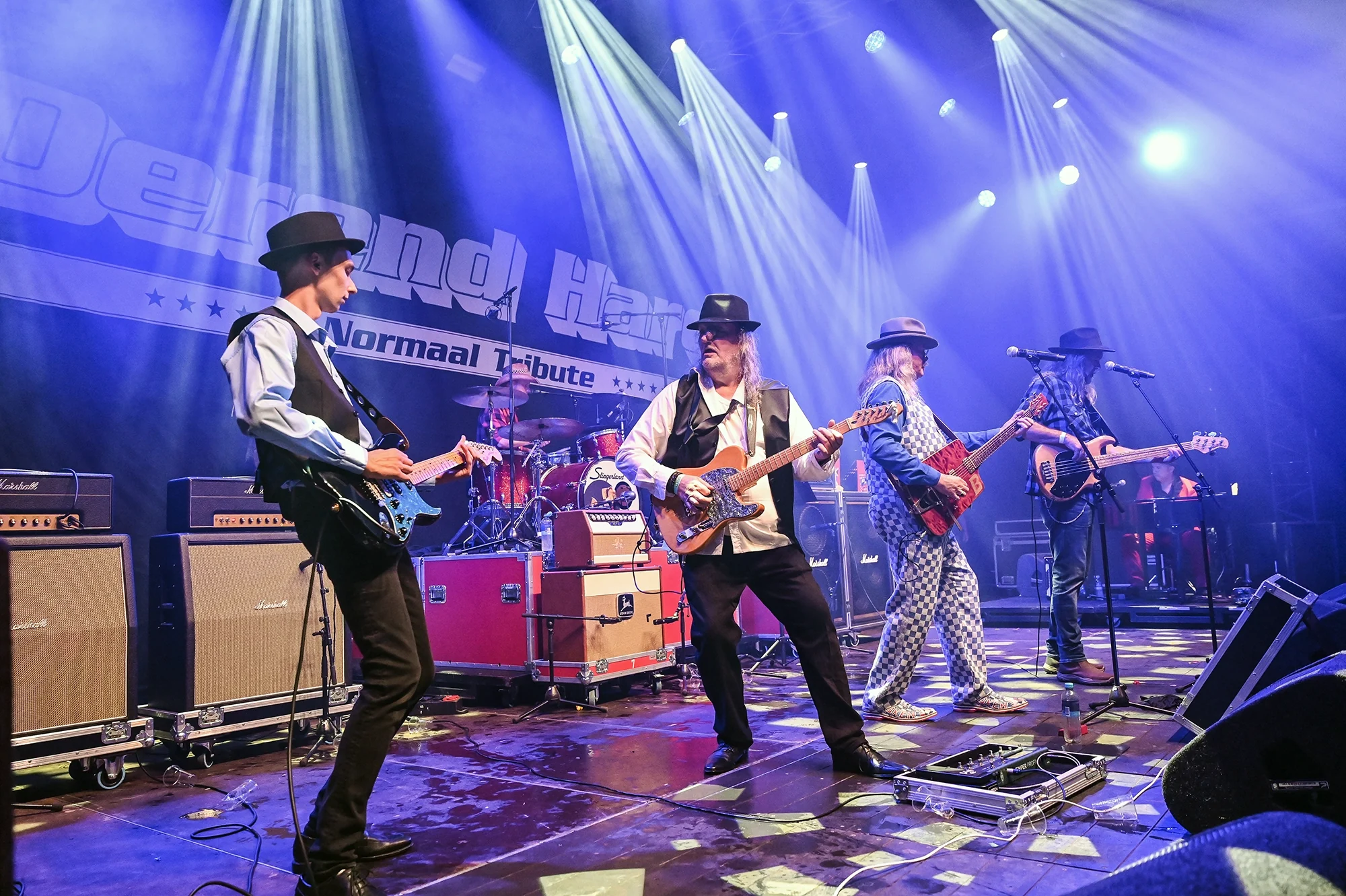 Oerend Hard - Normaal Tribute — artiestenfoto 2