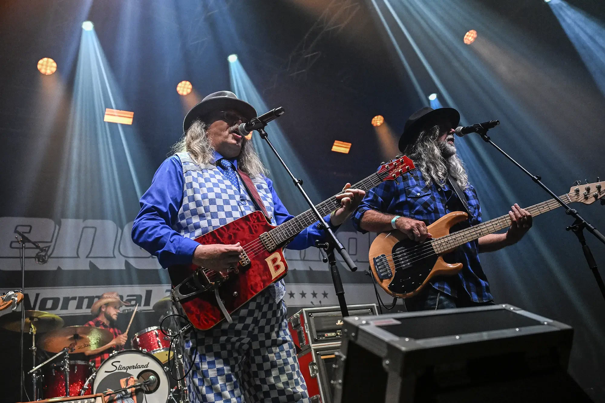 Oerend Hard - Normaal Tribute — artiestenfoto 4